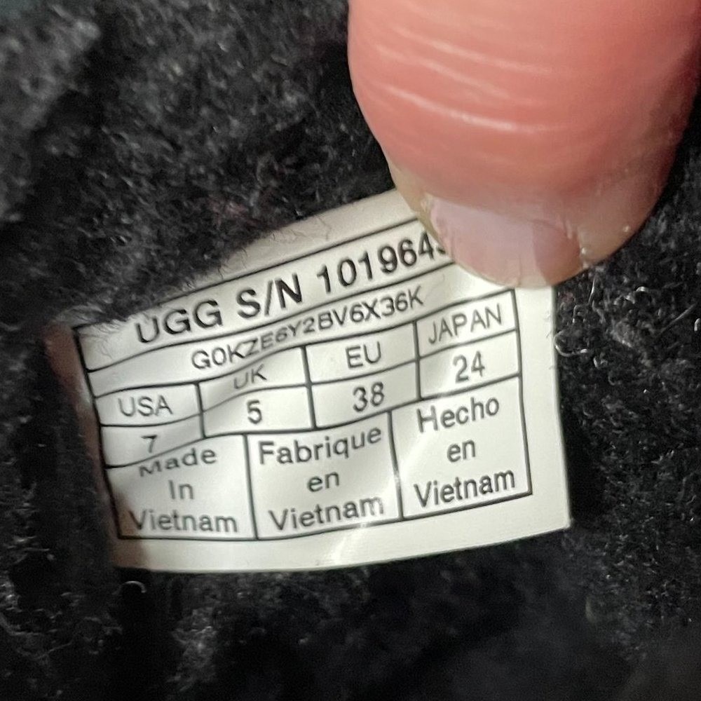 Ugg Australia mini classic black boots 7 - Picture 7 of 14